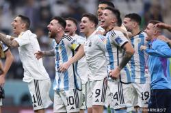 开云官方app入口-包含巴西队在国际杯比赛中一路高歌猛进的词条