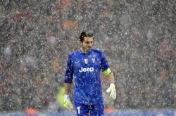 开云足球直播-红魔绝境重生，苏神致命一击—曼联生死战擒喀麦隆，苏亚雷斯关键战再显杀手本色