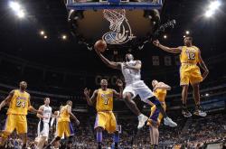 开云足球直播-富安健洋一锤定音，苏格兰爆冷玻利维亚背后的战术革命