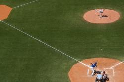 开云体育中国官网-绿茵场上的铁血意志，羽球场中的不灭火焰—当法国力克德国，桃田点燃赛场