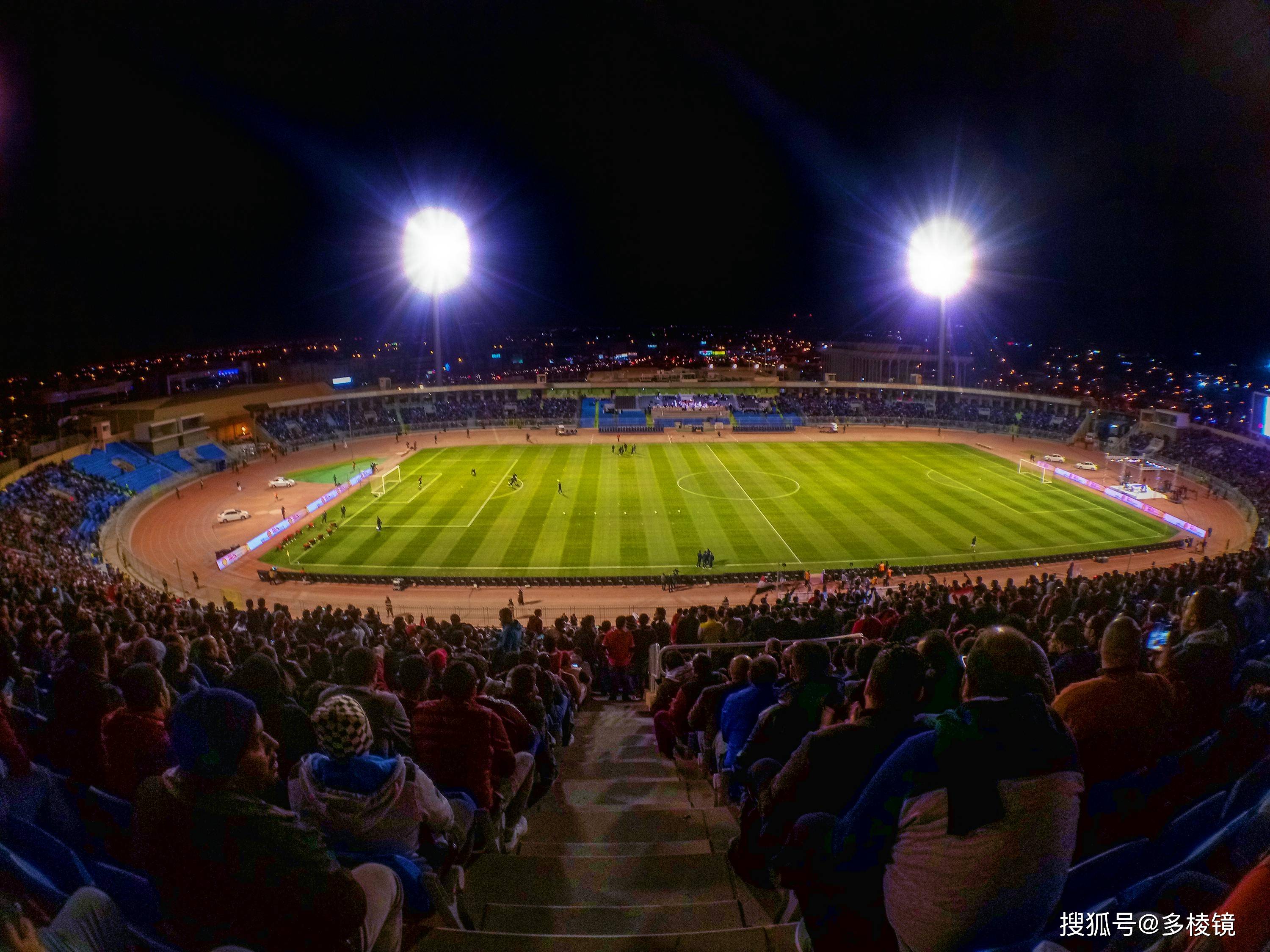 热血沸腾的比拼,球队间的较量一触即发的简单介绍 热血沸腾的比拼,球队间的较量一触即发的简单介绍