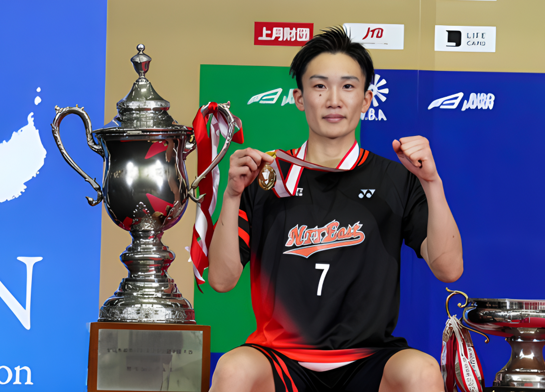 英格兰羽毛球队血洗印尼羽毛球队，桃田贤斗制霸全场的简单介绍