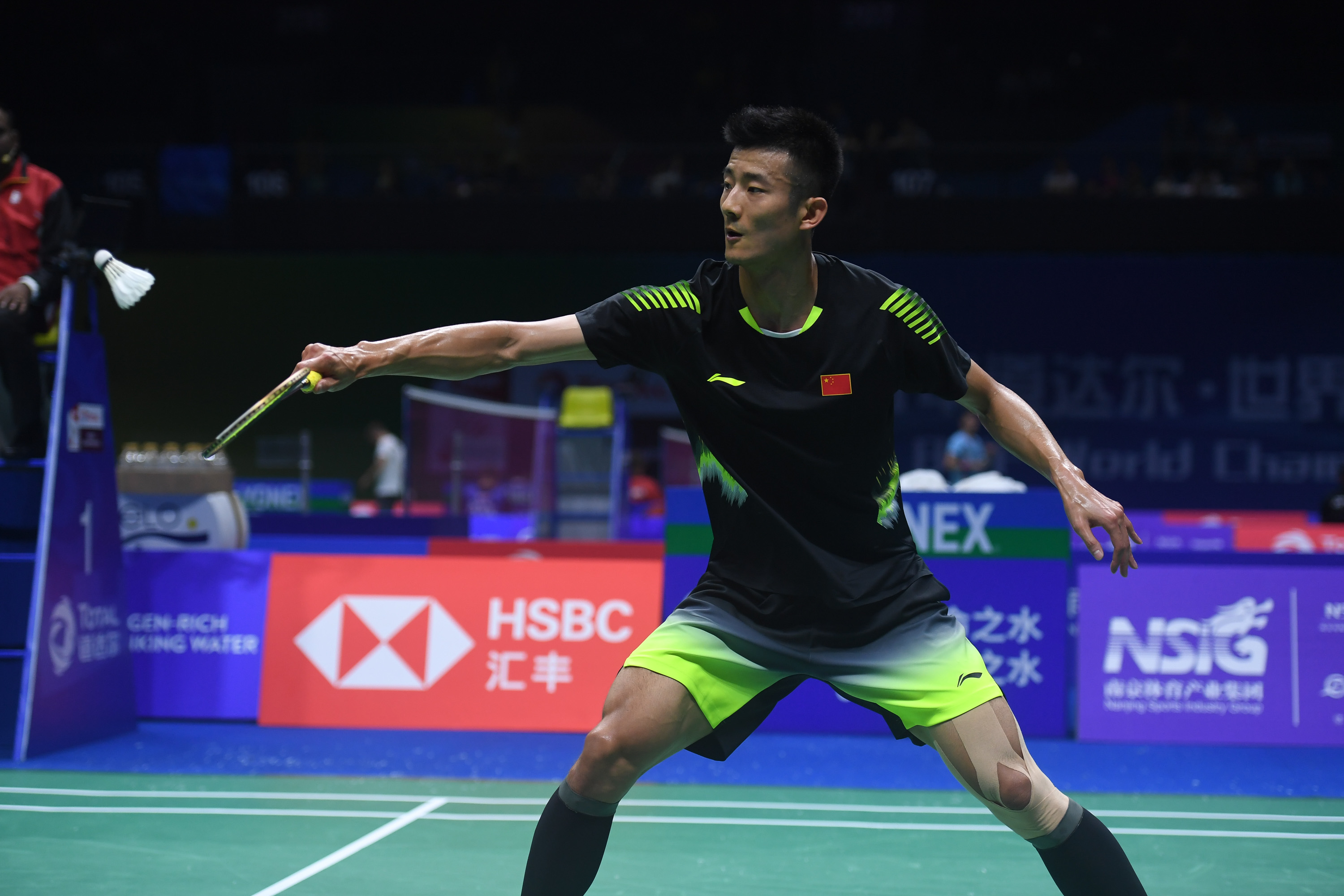 包含中国羽毛球队鏖战法国羽毛球队,谌龙关键制胜的词条 包含中国羽毛球队鏖战法国羽毛球队,谌龙关键制胜的词条