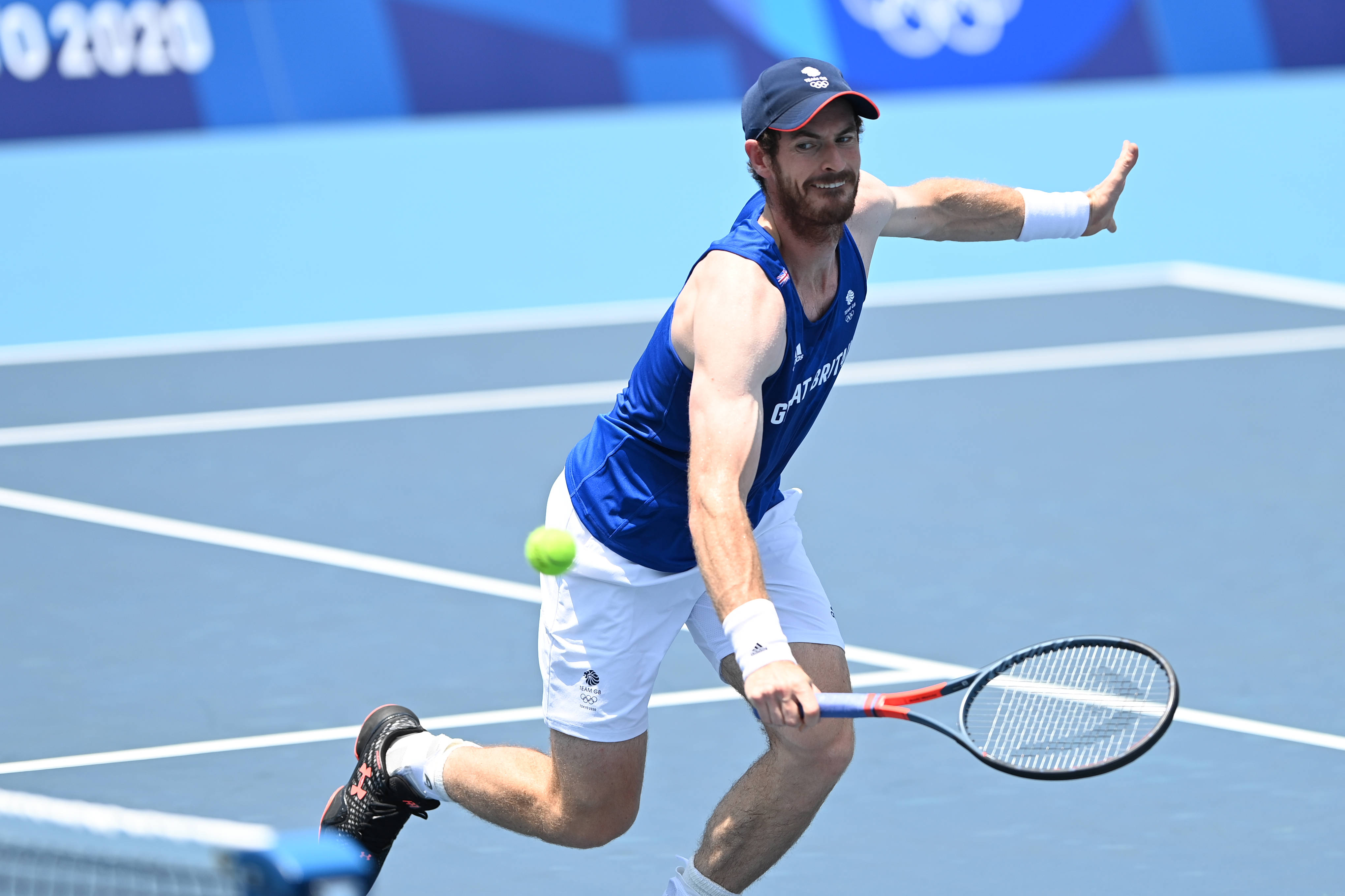 关于西班牙网球队绝地反击英国网球队，穆雷惊艳世界的信息