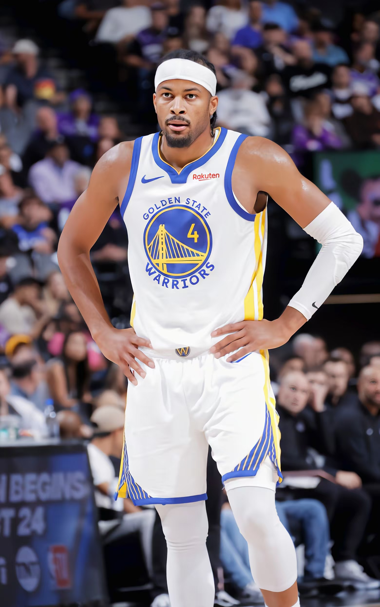 马刺血洗勇士，库里高光表现