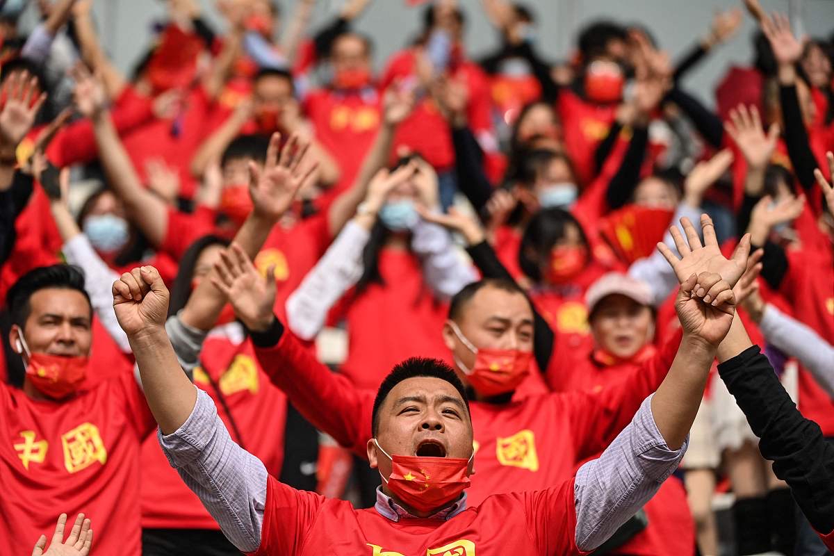 关于比赛之际胜负难料，全力以赴争夺荣誉与尊严的信息