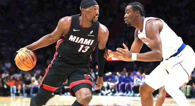 热火客场大胜！球员合作默契，打出精彩比赛的简单介绍