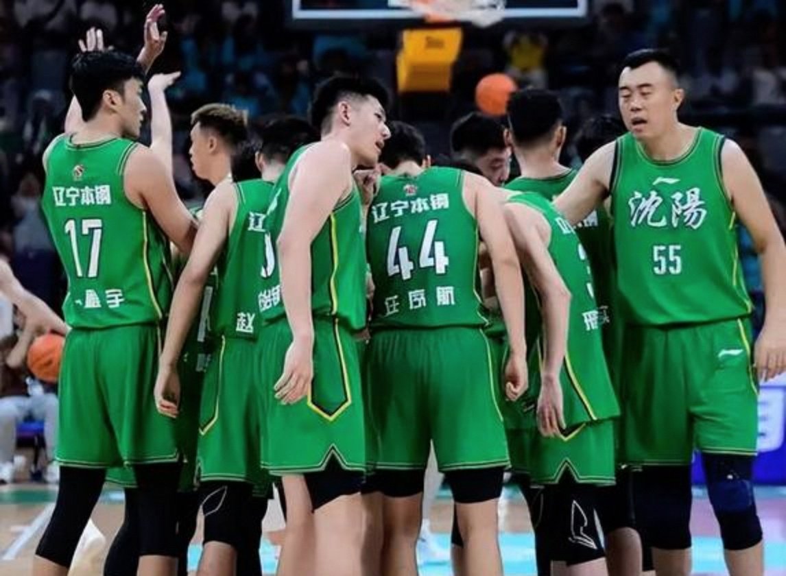 辽宁男篮遭遇强敌，惜败对手