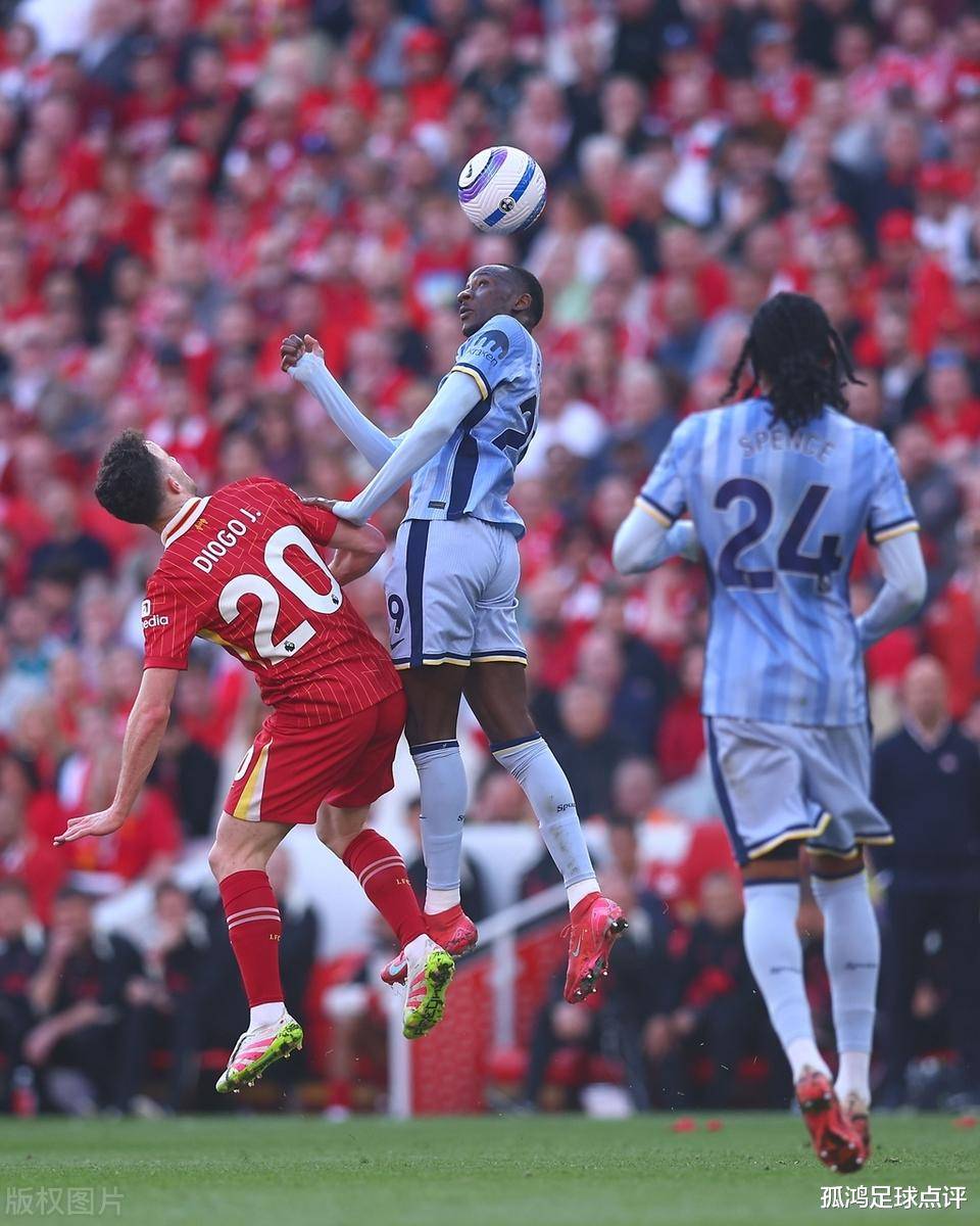 包含热刺挣扎而战，冲击晋级名额的词条