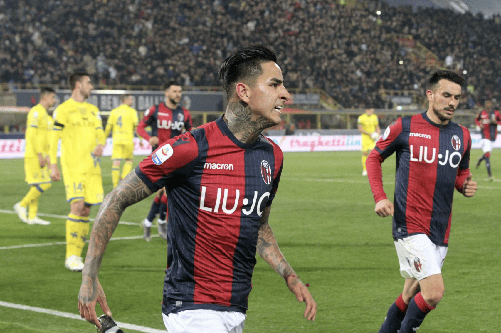 尤文图斯主场力克热那亚，继续领跑积分榜