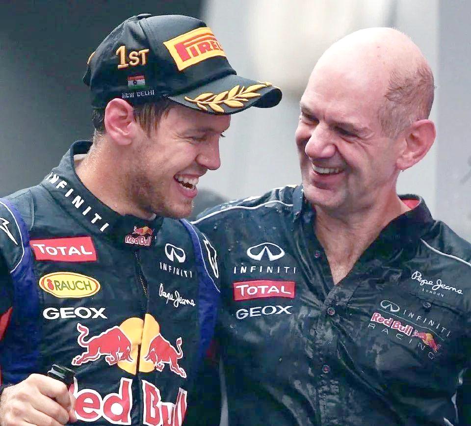 红牛车队险胜雷诺车队，拉塞尔惊艳四座的简单介绍