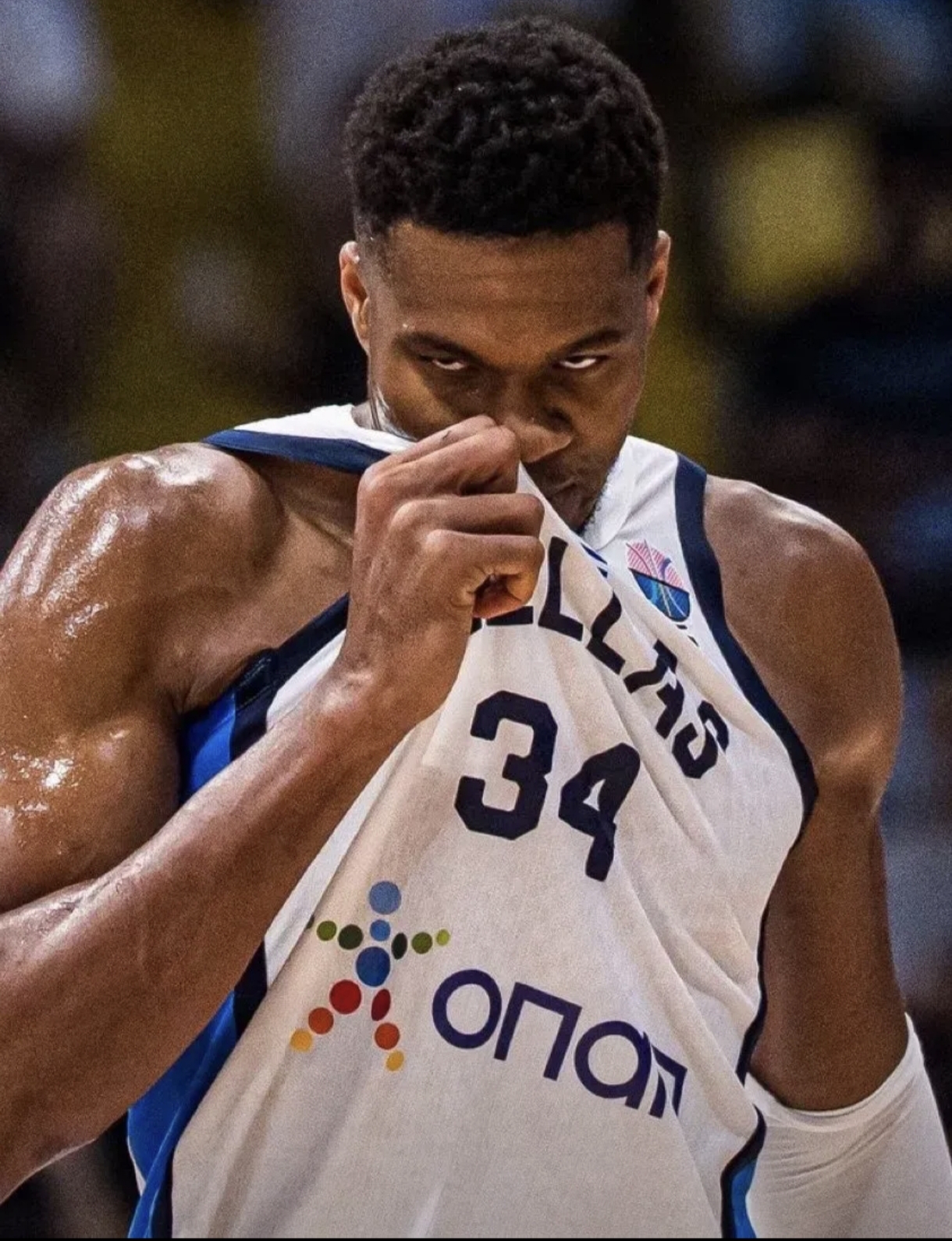 日本男篮力克篮网B队，莫兰特完成帽子戏法的简单介绍