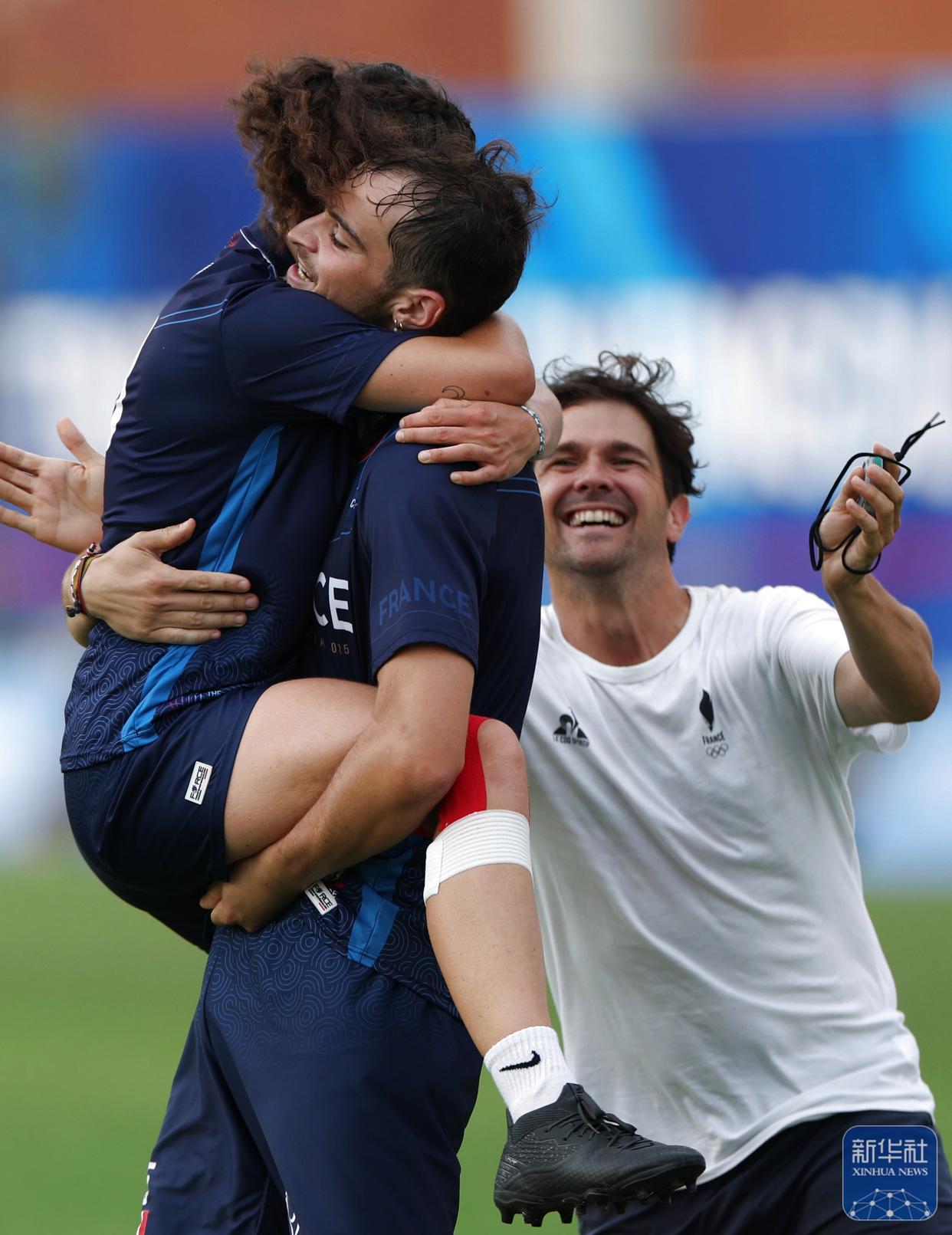 法国队完胜德国队，波尔关键制胜