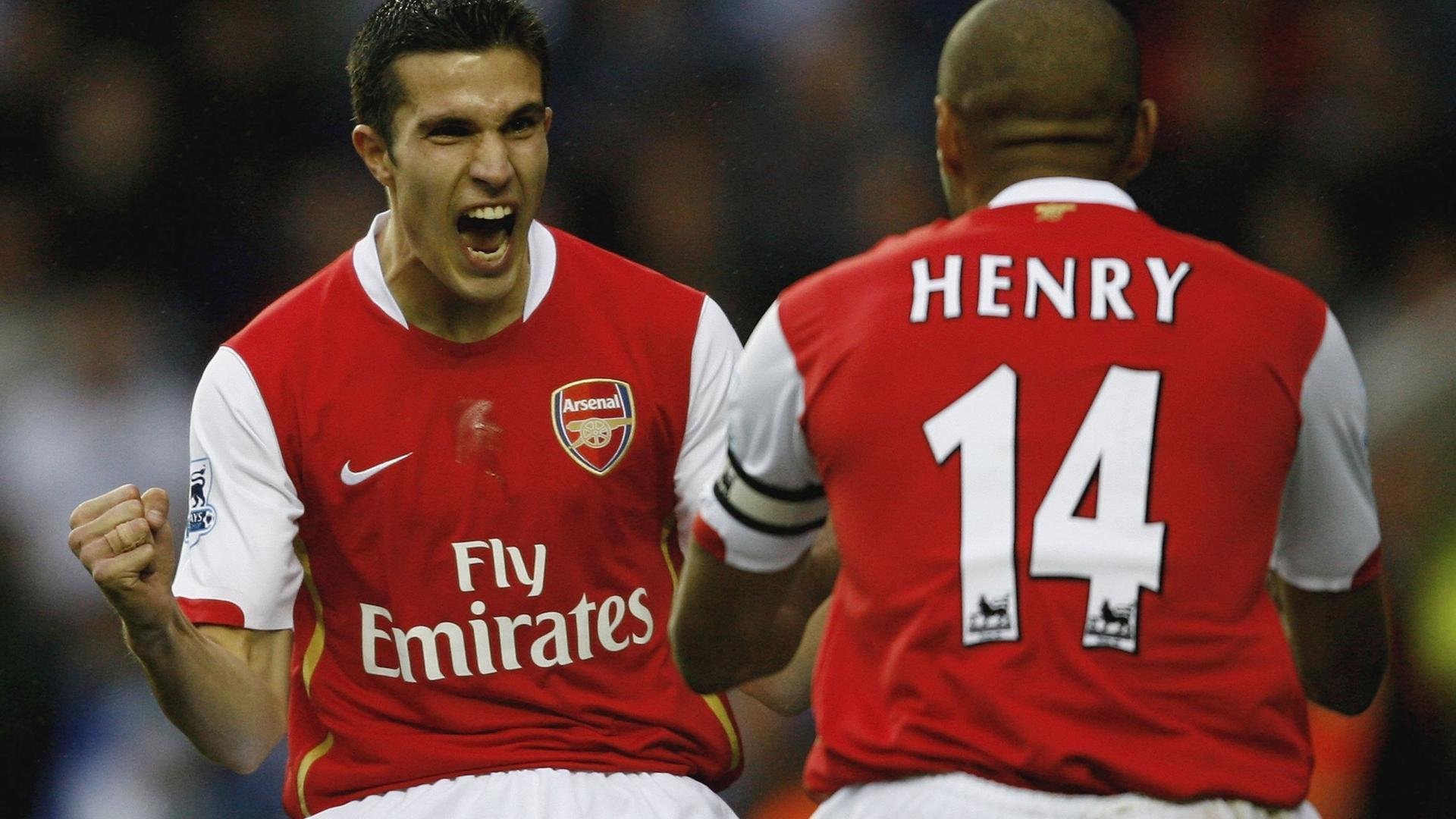 加勒比风暴遭遇南美铁壁,德里赫特关键战不手软,牙买加与巴拉圭的生死博弈