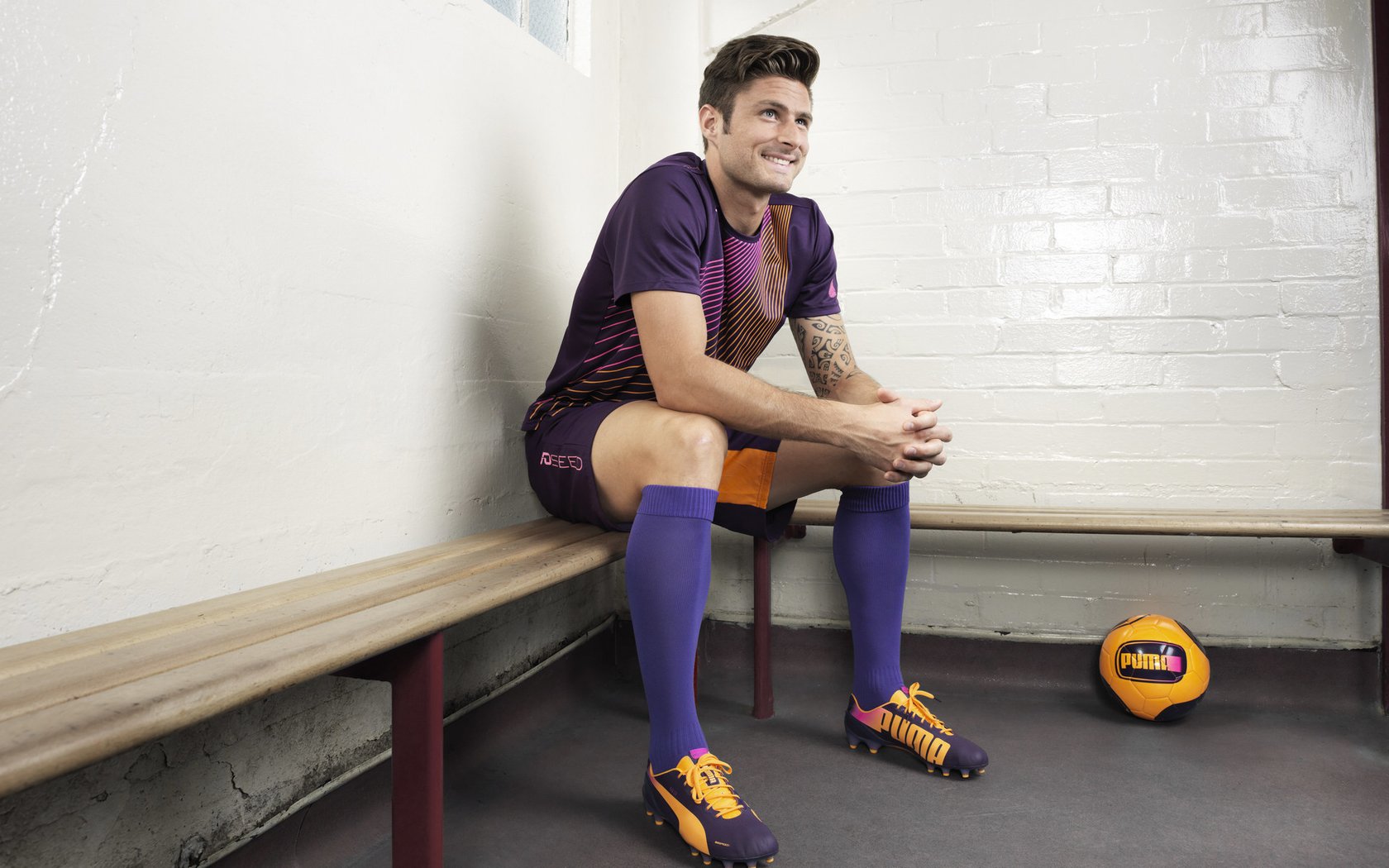 三笘薰拉满评分背后，一场德加之战，如何映照亚洲足球的孤独超越？