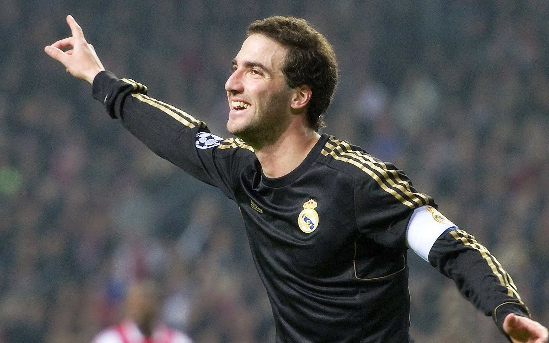 阿什拉夫攻防两端统治，毕尔巴鄂战术打穿玻利维亚防线